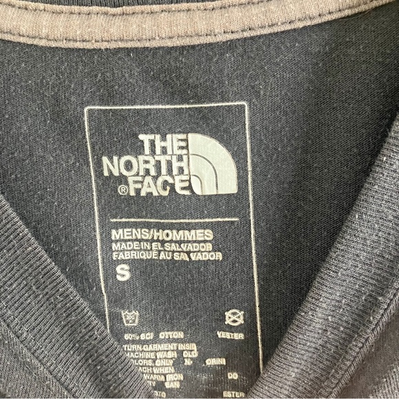 North Face Size Small Mens T Shirt Tee Graphic Floral Short Sleeve - Picture 3 of 3